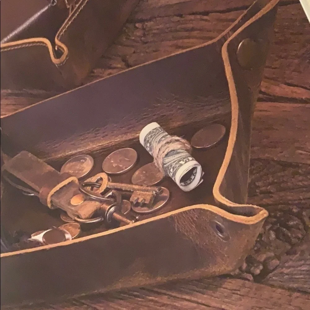 Myra rectangular leather tray, each unique